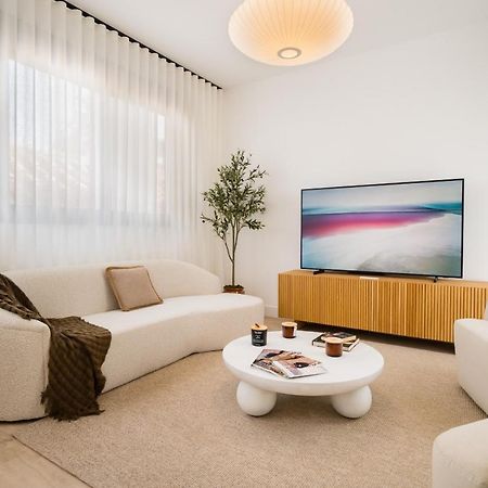 Ferienwohnung Stylish Designer Duplex-3Beds 2Baths-Puerta Carmona Centro Sevilla Exterior foto