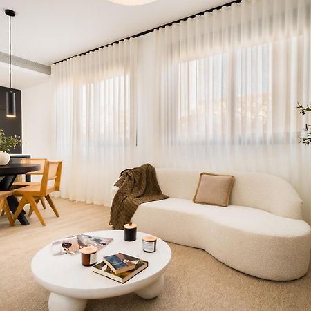 Ferienwohnung Stylish Designer Duplex-3Beds 2Baths-Puerta Carmona Centro Sevilla Exterior foto
