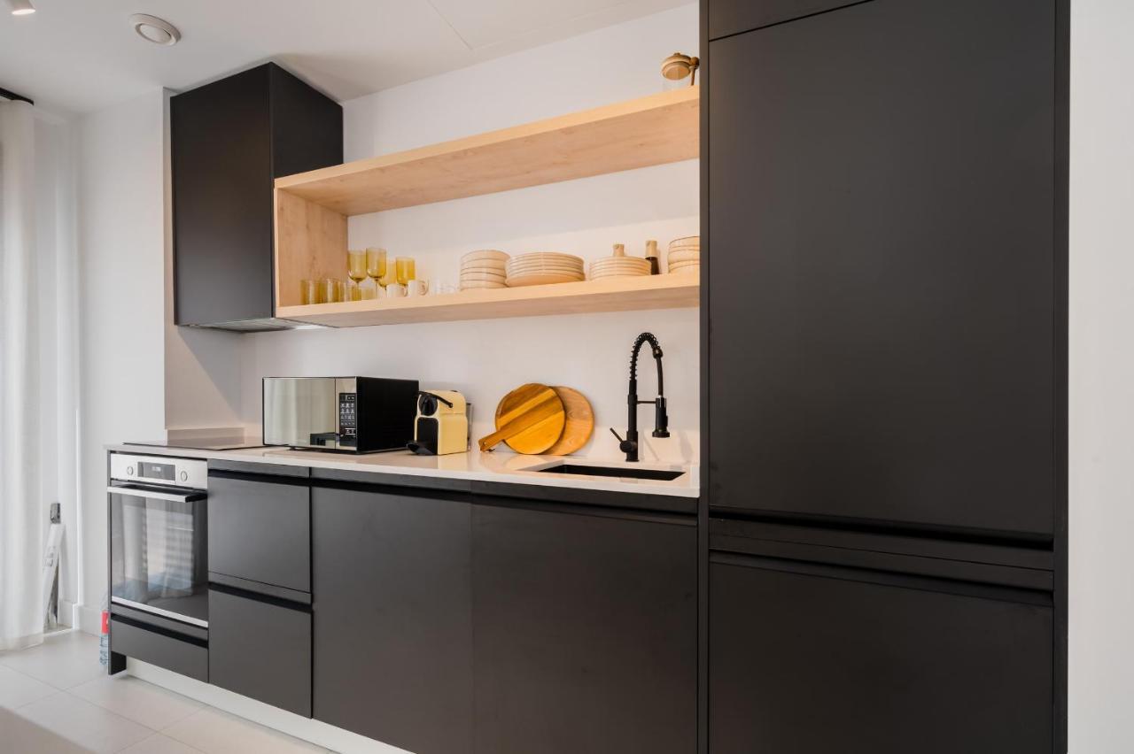 Ferienwohnung Stylish Designer Duplex-3Beds 2Baths-Puerta Carmona Centro Sevilla Exterior foto