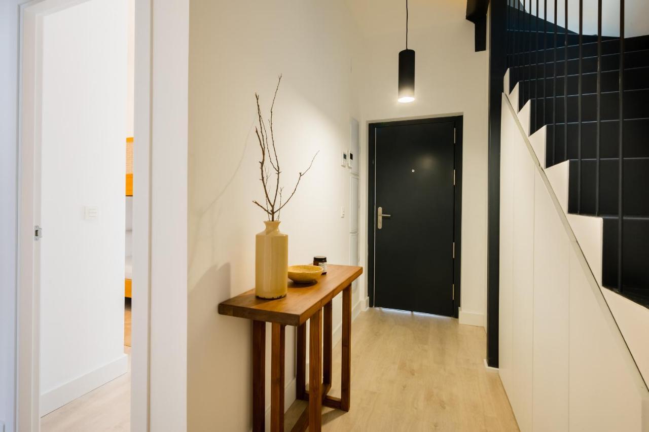 Ferienwohnung Stylish Designer Duplex-3Beds 2Baths-Puerta Carmona Centro Sevilla Exterior foto