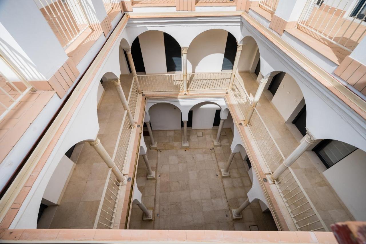 Ferienwohnung Stylish Designer Duplex-3Beds 2Baths-Puerta Carmona Centro Sevilla Exterior foto